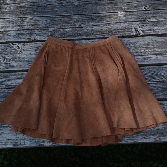Design Lab faux suede skirt - Picture 2 of 12